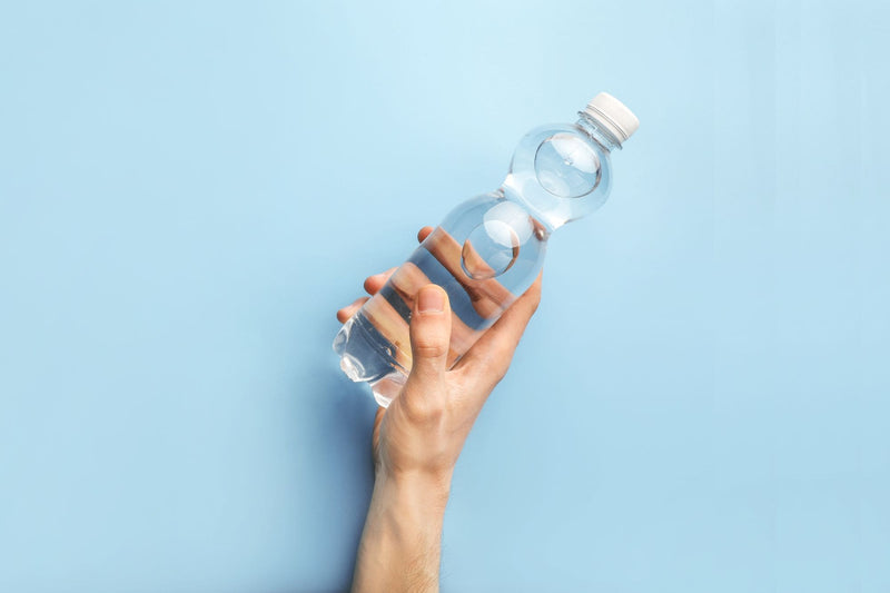 Eau de source ou eau minérale : que choisir ?